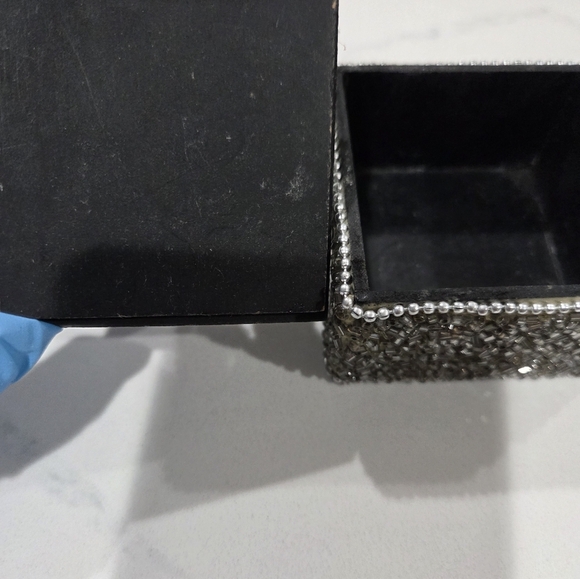 Beaded Jewelry Box with Gem Accents VINTAGE. - Picture 5 of 13